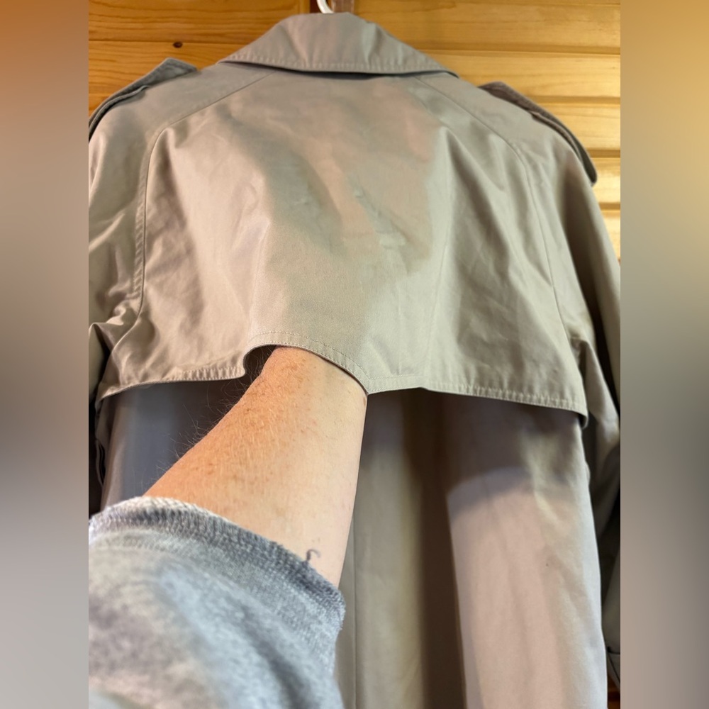 Vintage London Fog Double Breasted Trench Coat, Size 10 Petite - Picture 10 of 14